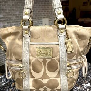 COACH 2009 Daisy Poppy 2way Shoulder Bag